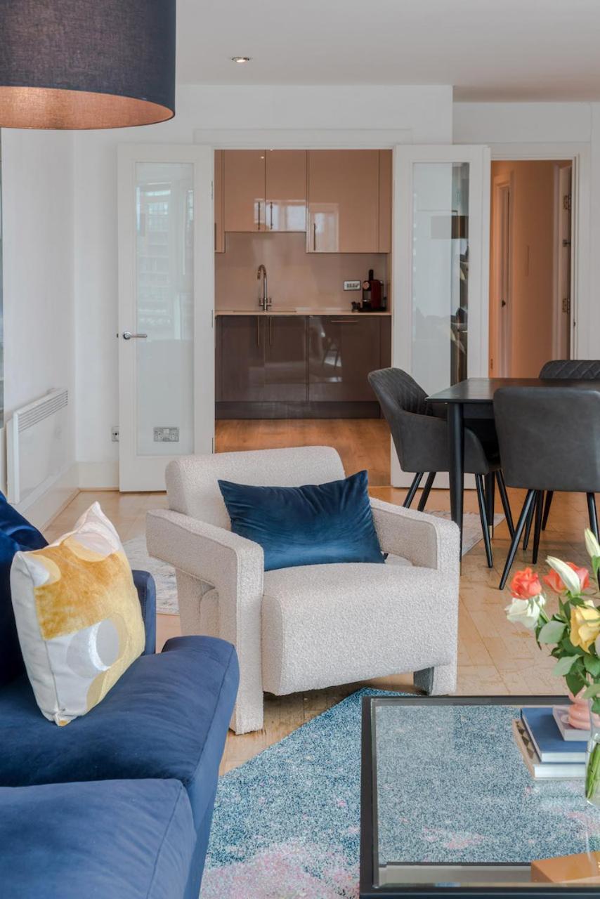 Best Thames View In Town! Large Luxxe Nomad Design Family Home London Exterior photo